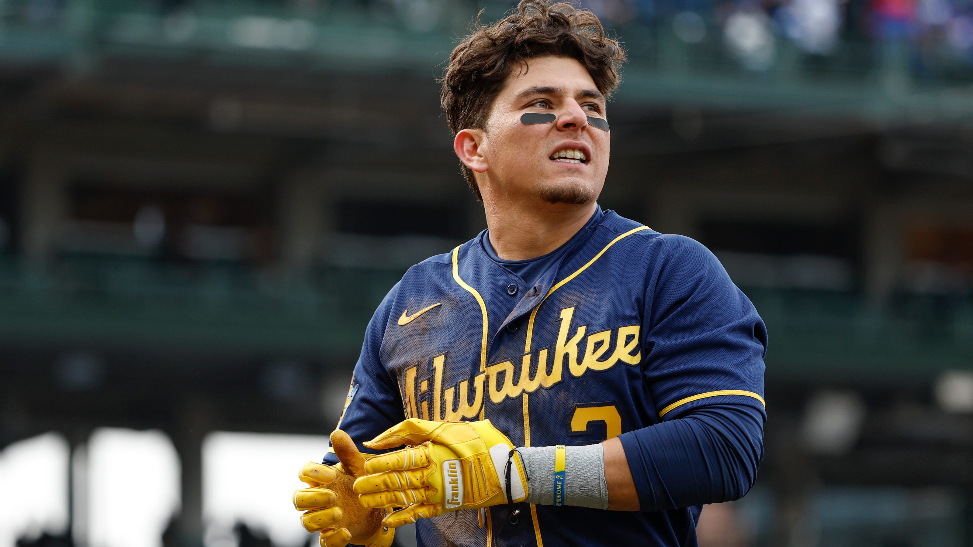 Red Sox acquire infielder Luis Urías from Milwaukee Brewers – Latino Sports