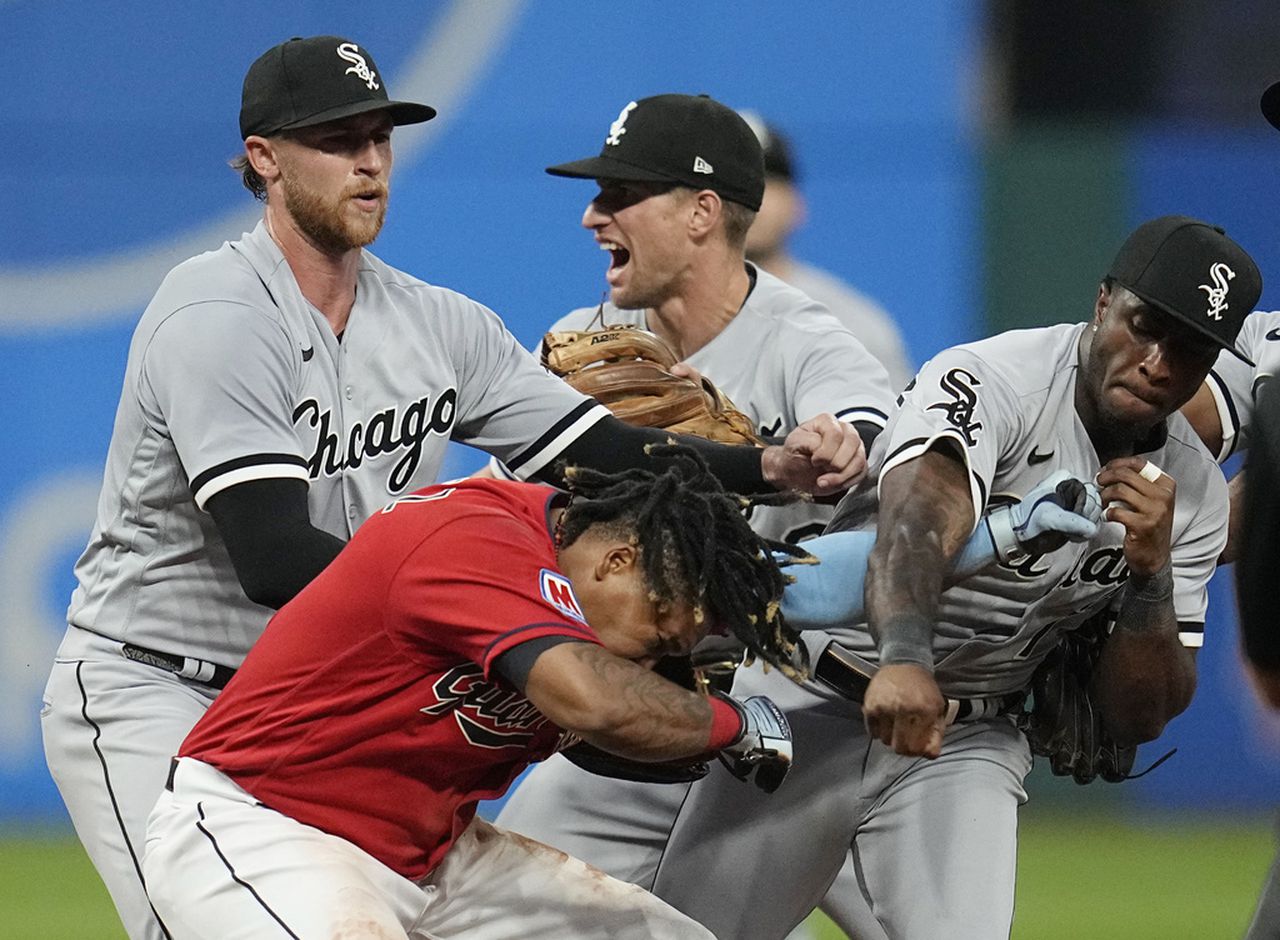 Guardians broadcaster in disbelief over epic White Sox flub