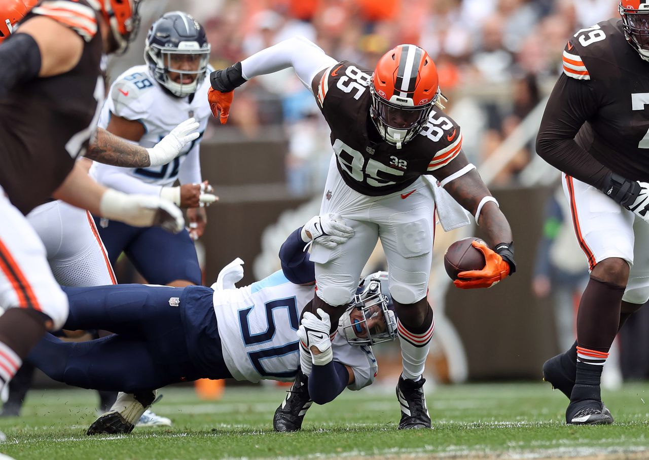 Browns TE David Njoku tweets out optimism for game vs. Ravens despite burn  accident