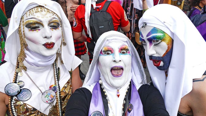 Los Angeles Dodgers re-invite satirical drag group to Pride Night