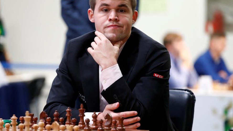 Sinquefield Cup 2: Niemann catches Carlsen