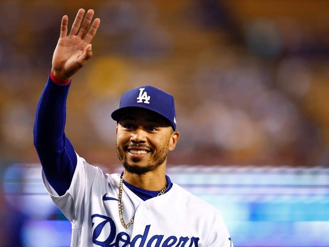 Dodgers fan delivers on promise to Mookie Betts after star