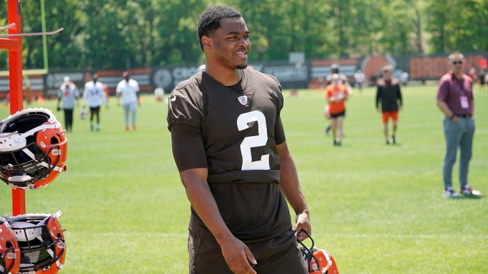 Browns WR Amari Cooper injures groin, questionable for Monday