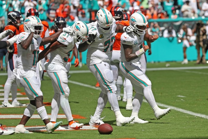 Miami Gardens, Florida, USA. 4th Nov, 2018. Miami Dolphins players