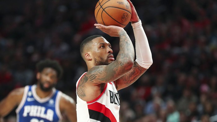 Damian Lillard Bucks jerseys are flying off the shelves following his  trade. Here's how and where to get yours 