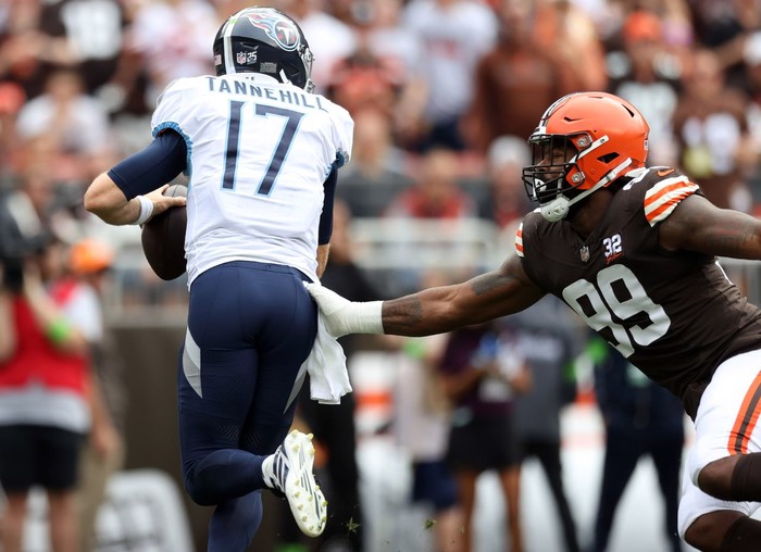 Browns beat the Titans with dominant defensive performance