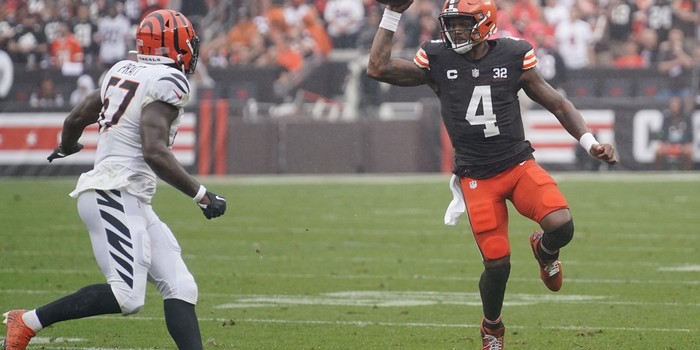 Cleveland Browns QB Deshaun Watson Questionable vs. Baltimore Ravens on  Sunday - Sports Illustrated Baltimore Ravens News, Analysis and More